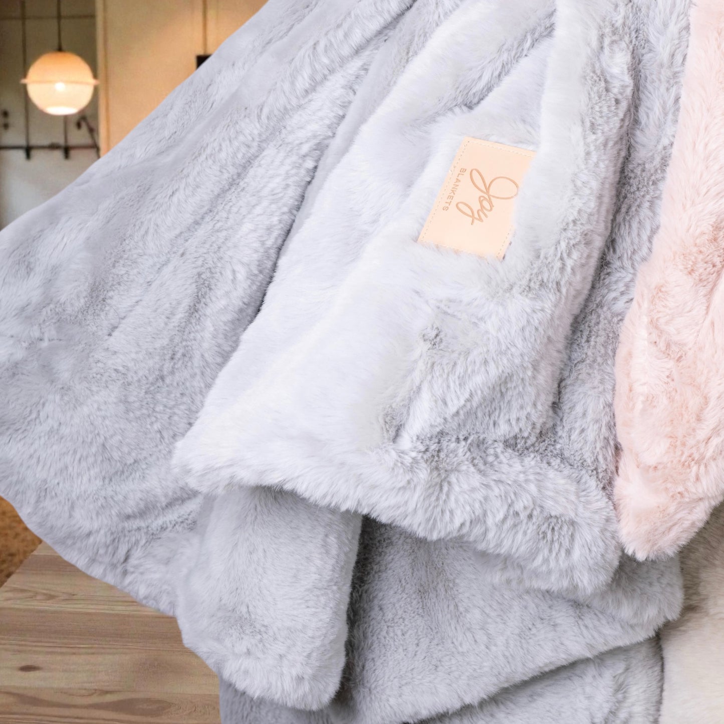 Pacific Fog Medium Throw