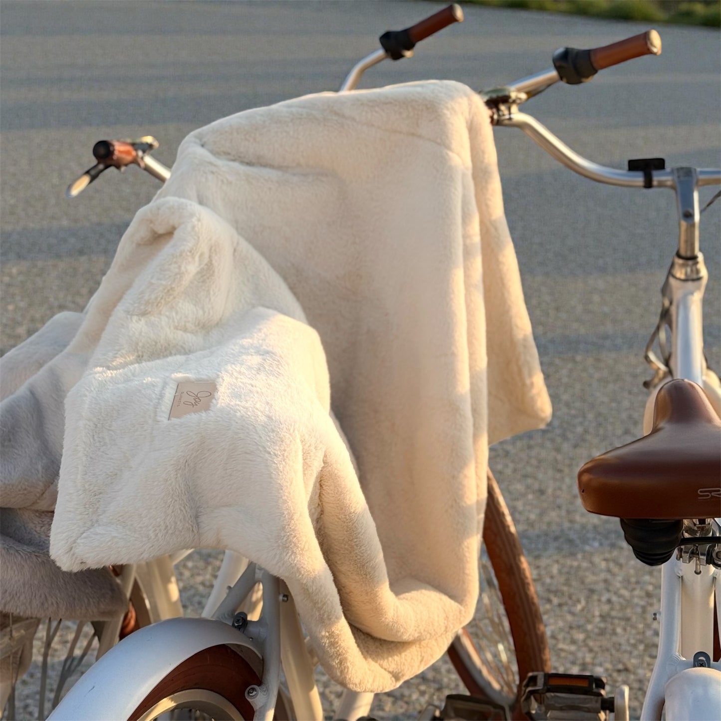 The Joy Luxury Blanket