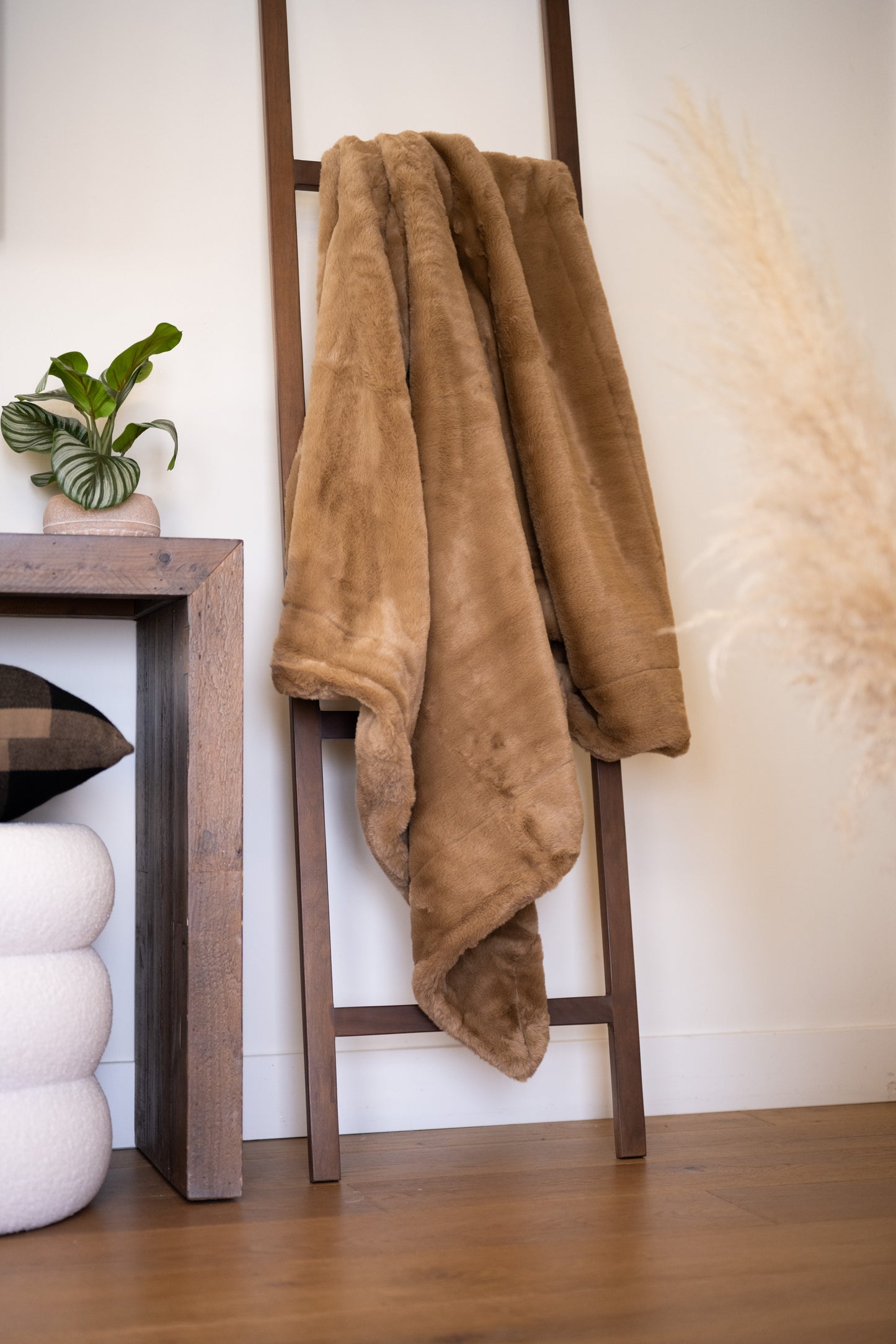 The Joy Luxury Blanket