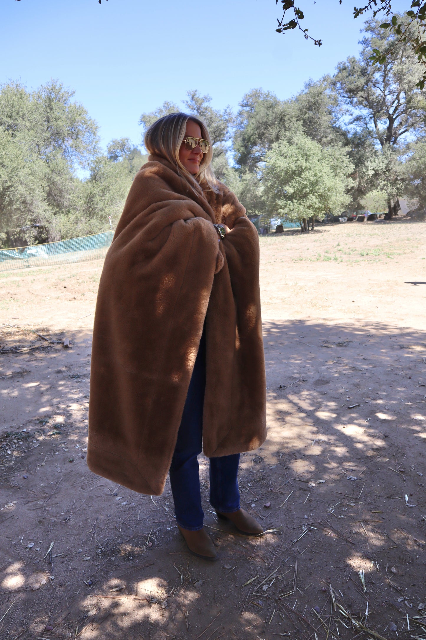 Saddle Brown Medium Throw