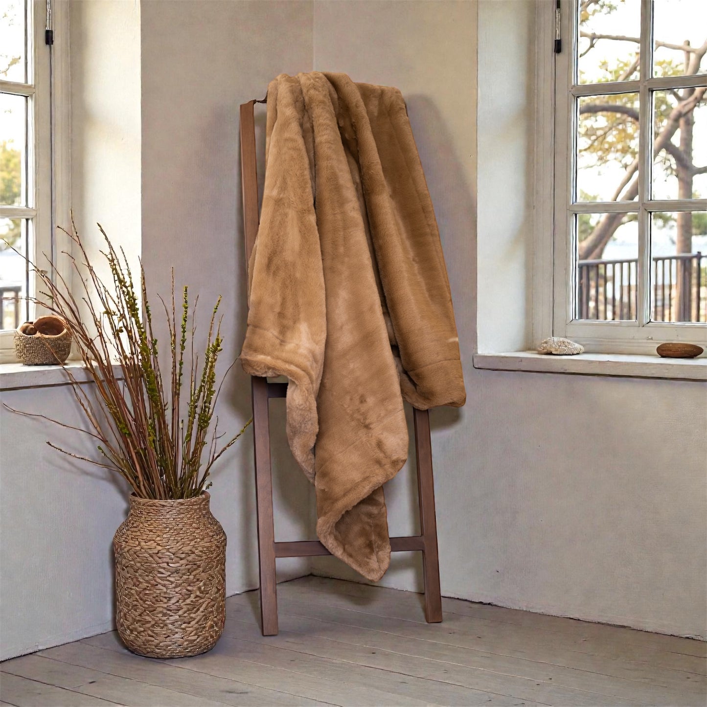 The Joy Luxury Blanket